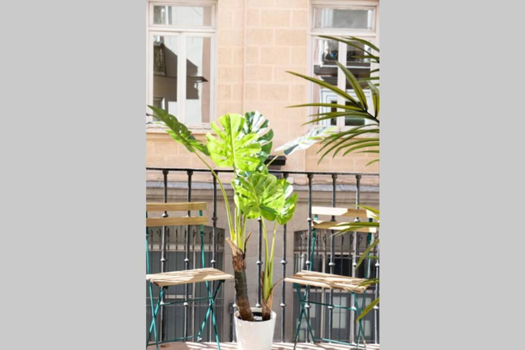Luxury Apartment Puerta Del Sol City Center Gran Via With Ac Madrid Eksteriør bilde